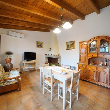 Ferienwohnung L'Oliveto Nuxis Exterior foto